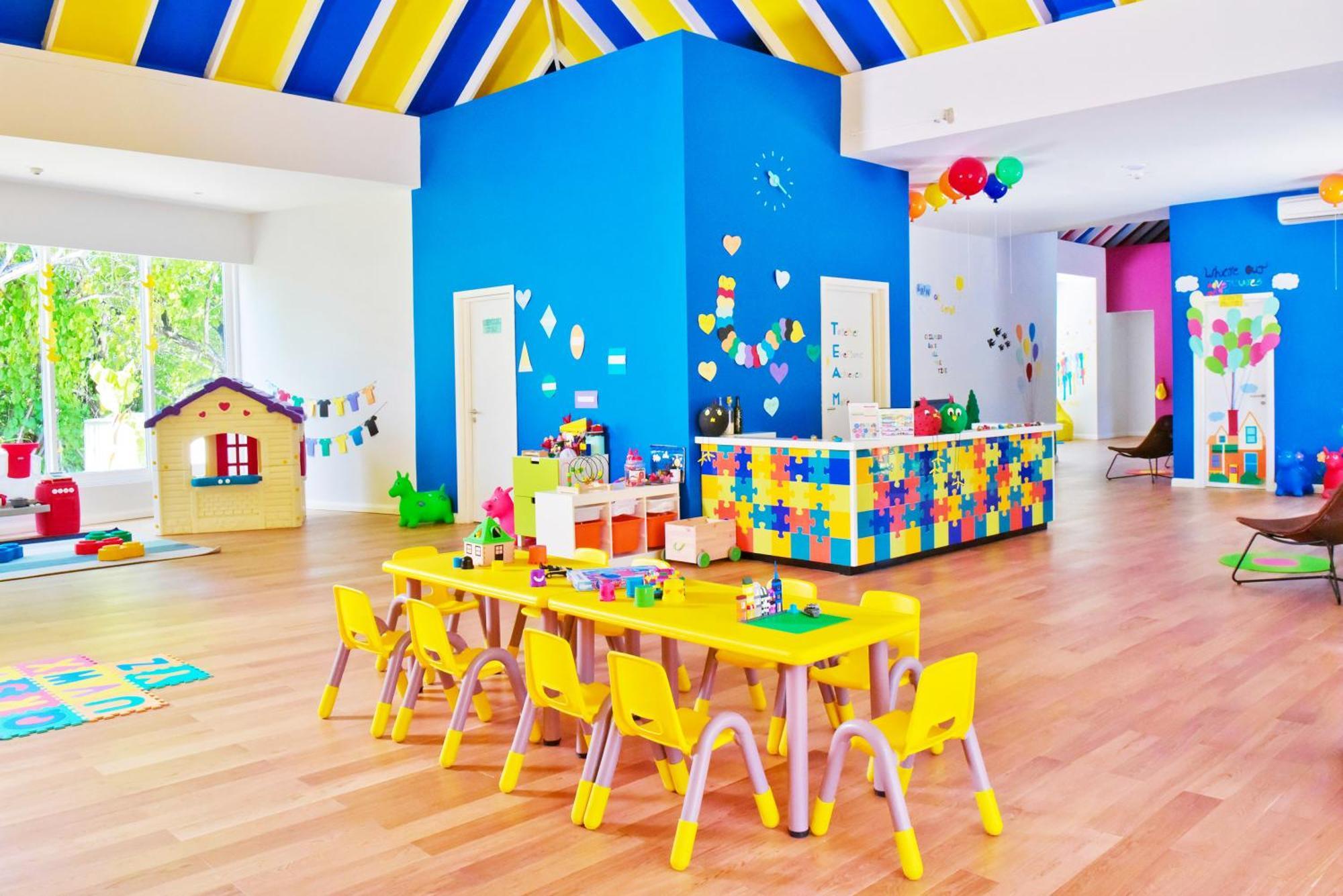 Kandima Maldives Kudahuvadhoo Bagian luar foto A nursery school in Germany