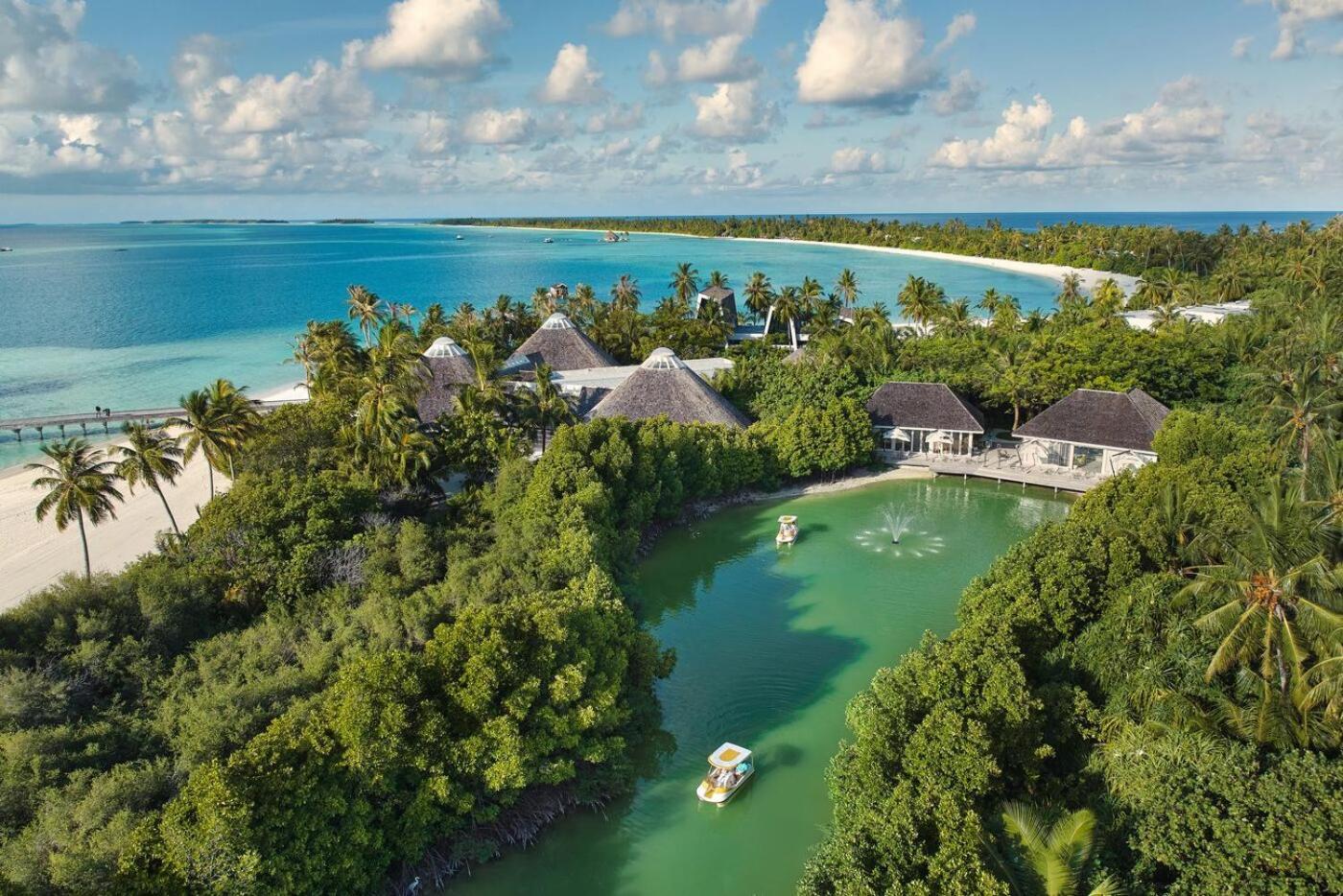 Kandima Maldives Kudahuvadhoo Bagian luar foto The island of Angsana Velavaru