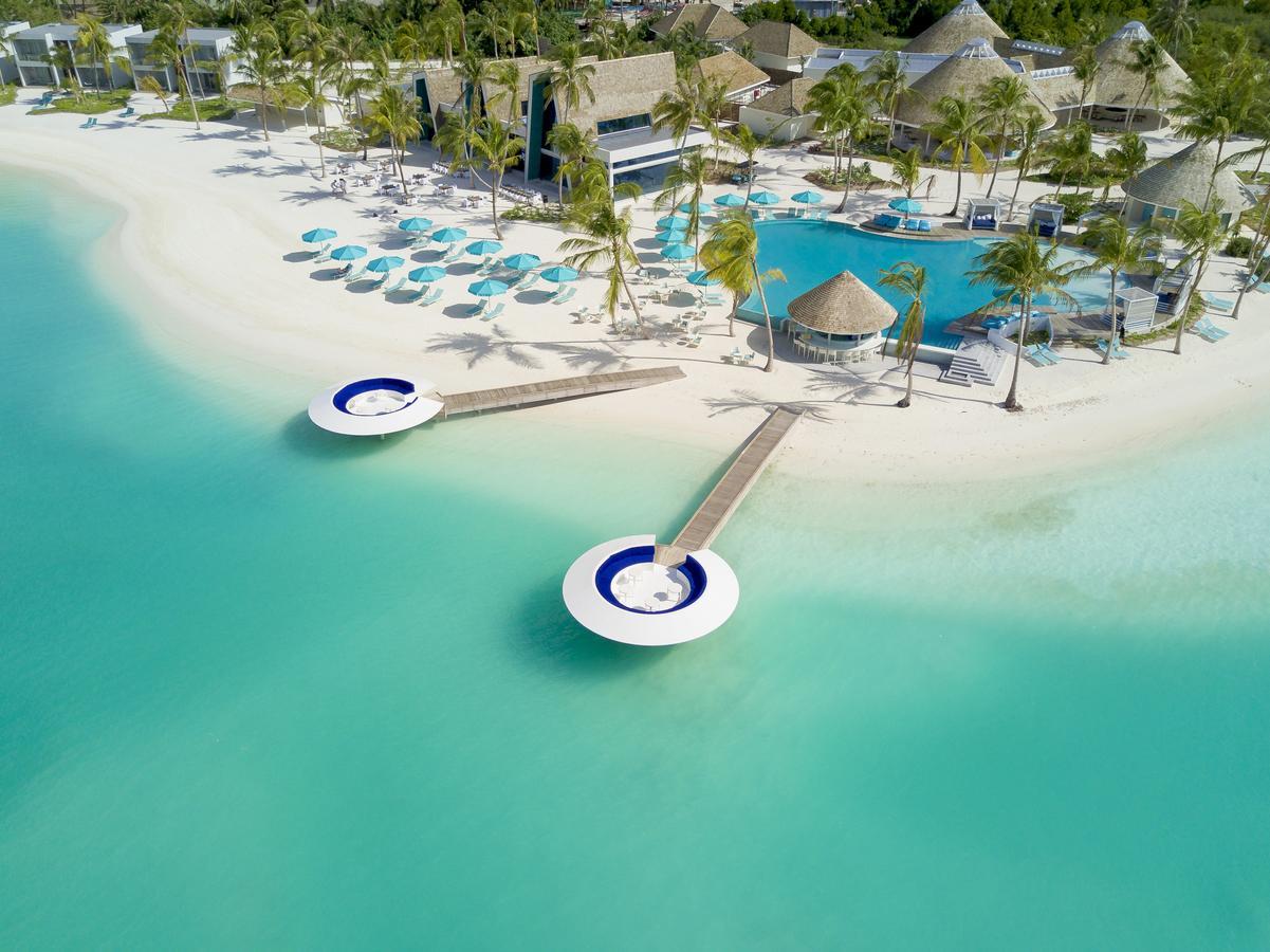 Kandima Maldives Kudahuvadhoo Bagian luar foto Aerial view of the beach at the resort