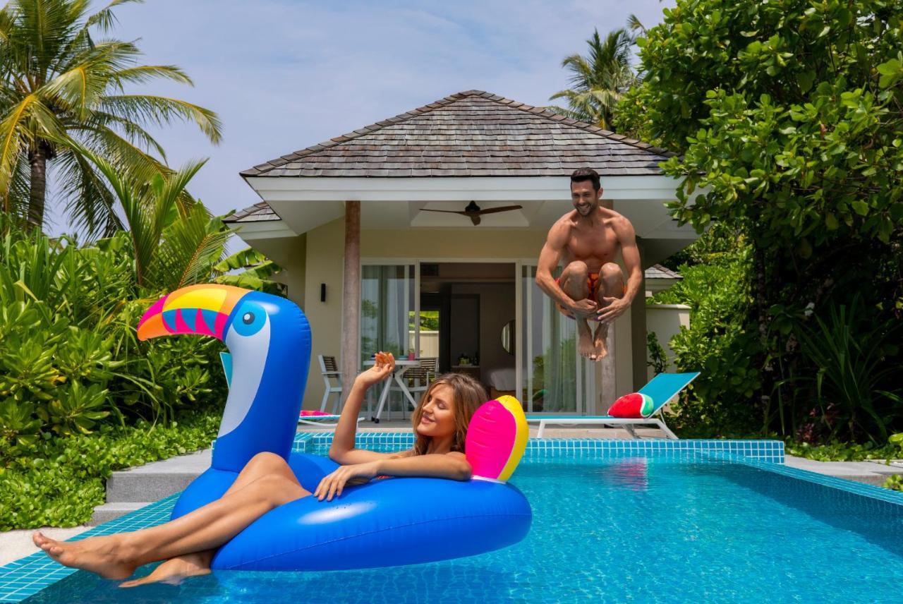 Kandima Maldives Kudahuvadhoo Bagian luar foto Toucan pool float